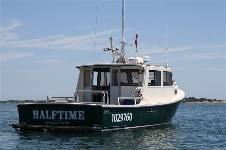 The Halftime dive boat